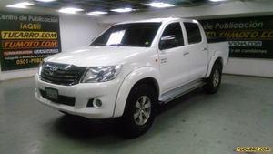 Toyota Hilux Doble Cabina 4x4 - Sincronico