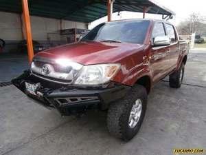 Toyota Hilux Doble Cabina Kavak 4x4 - Automatico