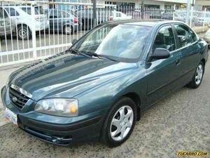 Hyundai Elantra GL - Automatico