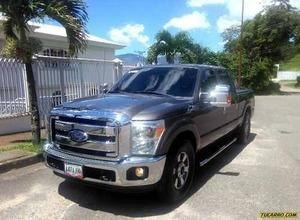 Ford F-250 Super Cab. Lariat - Automatico