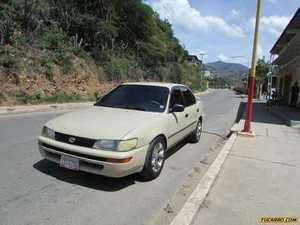 Toyota Corolla 1.8 XEi - Automatico