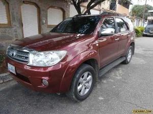 Toyota Fortuner SR (7Ptos) 4x4 - Automatico