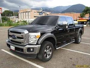 Ford F-250 Super Cab. Lariat 4x4 - Automatico