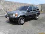 Jeep Grand Cherokee Laredo - Automatico