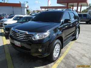 Toyota Fortuner SR5 4x4 - Automatico