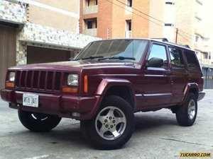 Jeep Cherokee Limited Edition - Automatico