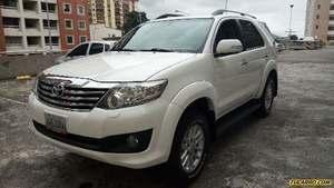 Toyota Fortuner SR (7Ptos) 4x4 - Automatico