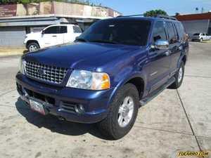 Ford Explorer XLT - Automatico