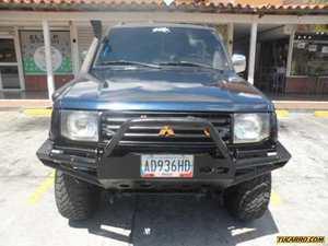 Mitsubishi Montero