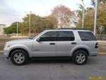 Ford Explorer XLT - Automatico