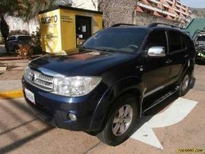 Toyota Fortuner SR (7Ptos) 4x4 - Automatico