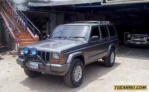 Jeep Cherokee Classic / Country/VX4(Cuero) - Automatico