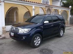 Toyota Fortuner SR (7Ptos) 4x4 - Automatico