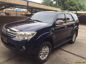 Toyota Fortuner SR (7Ptos) 4x4 - Automatico