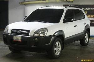 Hyundai Tucson GL 4x4 - Secuencial