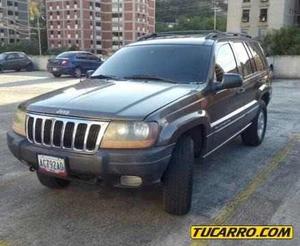 Jeep Grand Cherokee Laredo 4x4 - Automatico