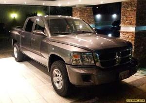 Dodge Dakota Quad. Cab. SLT 4x4 - Automatico