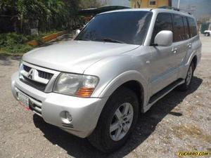 Mitsubishi Montero Sport GLS 4P - Automatico