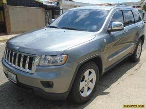 Jeep Grand Cherokee Laredo 4x4 - Automatico