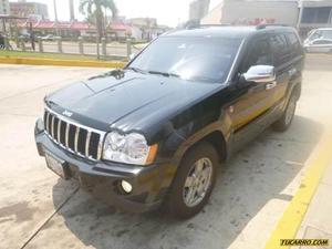 Jeep Grand Cherokee Laredo 4x4 - Automatico