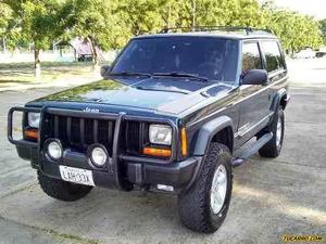 Jeep Cherokee Sport 4X4 - Sincronico