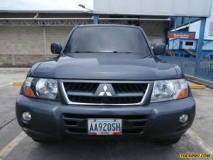 Mitsubishi Montero Limited GLS 2P 4x4 - Automatico