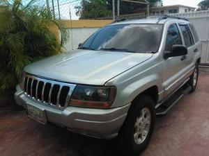 Jeep Grand Cherokee Laredo 4x4 - Automatico