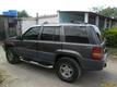 Jeep Grand Cherokee Laredo 4x4 - Automatico