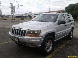 Jeep Grand Cherokee Laredo 4x4 - Automatico