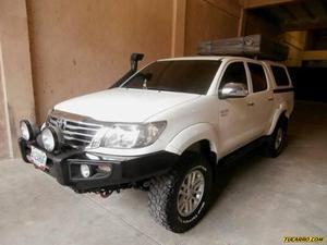 Toyota Hilux Doble Cabina Kavak 4x4 - Automatico