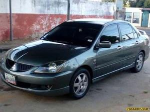 Mitsubishi Lancer Touring 2.0 - Sincronico