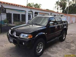 Mitsubishi Montero 4P 4x4 - Automatico