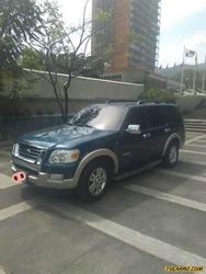 Ford Explorer Eddie Bauer 4x4 - Automatico