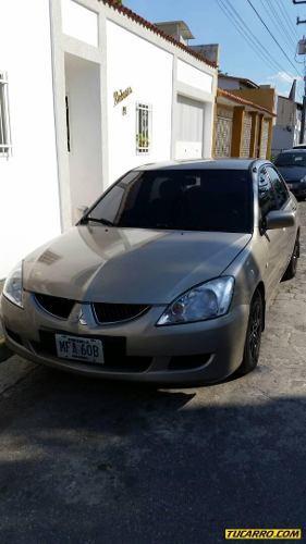 Mitsubishi Lancer 1.8 GLX - Sincronico