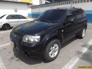 Ford Escape XLT 4x4 - Automatico