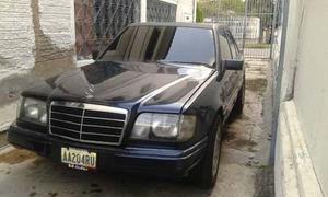 Mercedes Benz Clase E 300 - Automatico