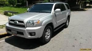 Toyota 4Runner Limited V6 4x4 - Automatico