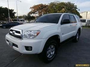 Toyota 4Runner SR5 4x4 - Sincronico