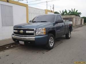 Chevrolet Silverado Cabina Sencilla LT - Automatico