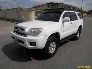 Toyota 4Runner SR5 V6 - Automatico