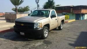 Chevrolet Silverado Cabina Sencilla LS - Automatico