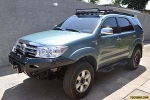 Toyota Fortuner SR (7Ptos) 4x4 - Automatico