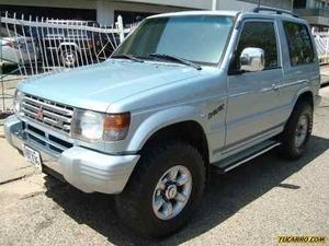 Mitsubishi Montero Dakar GLX 2P 4x4 - Sincronico