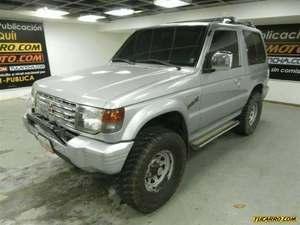 Mitsubishi Montero Dakar GLX 2P 4x4 - Sincronico