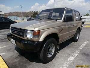 Mitsubishi Montero