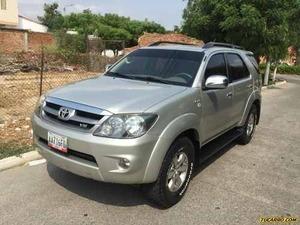 Toyota Fortuner SR5 (7Ptos) 4x4 - Automatico