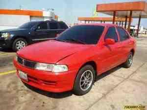 Mitsubishi Lancer GL 1.3L A/A - Sincronico