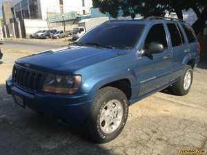 Jeep Grand Cherokee Laredo 4x4 - Automatico