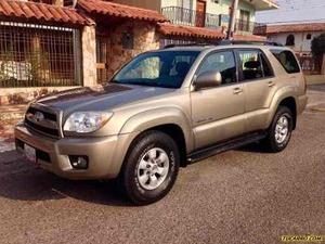 Toyota 4Runner Limited V6 4x4 - Automatico