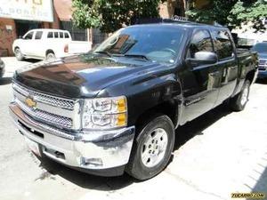 Chevrolet Silverado Doble Cabina LT 4x4 - Automatico